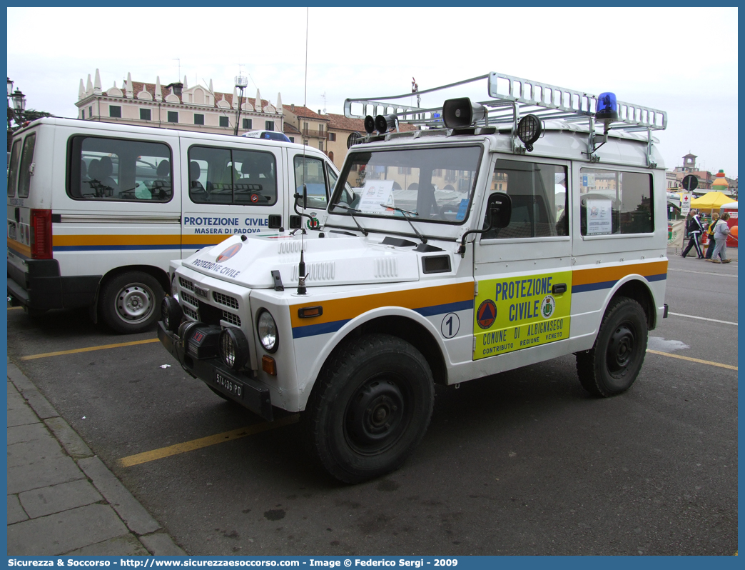 1
Protezione Civile
Comune di Albignasego
Fiat Nuova Campagnola HT
Parole chiave: PC;P.C.;Protezione;Civile;Albignasego;Fiat;Campagnola;AR76