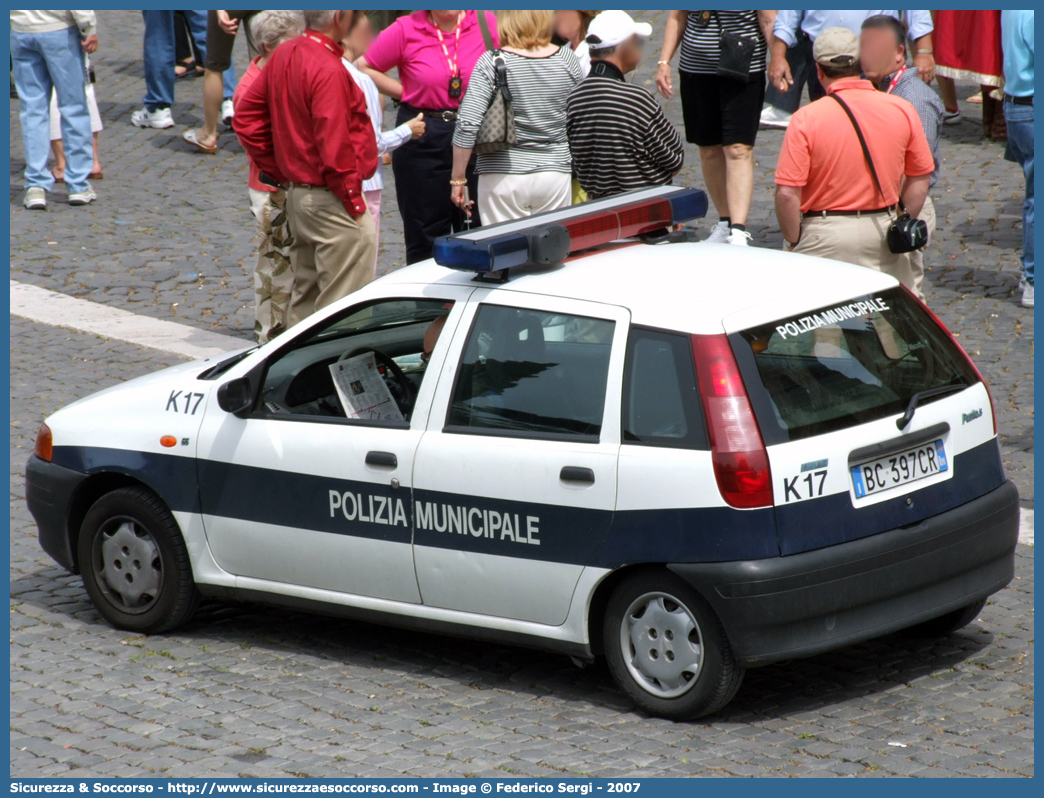 -
Polizia Municipale
Comune di Roma
Fiat Punto I serie
Parole chiave: Polizia;Locale;Municipale;Roma;Fiat;Punto