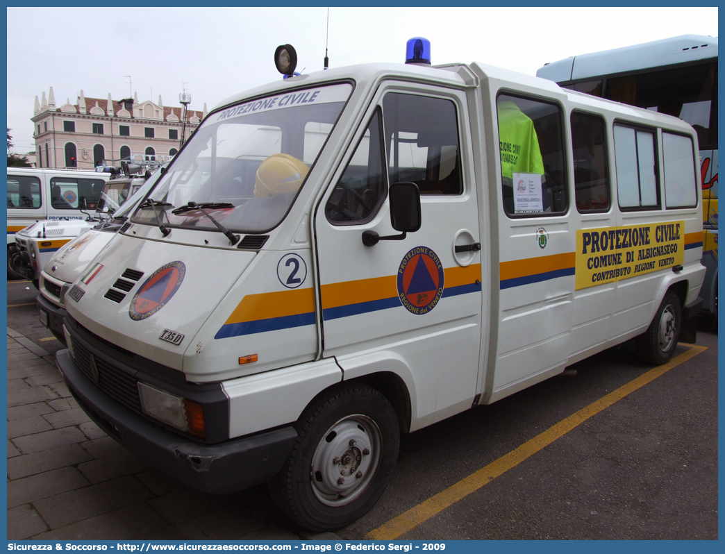 2
Protezione Civile
Comune di Albignasego
Renault Master I serie
Parole chiave: PC;P.C.;Protezione;Civile;Albignasego;Renault;Master I serie