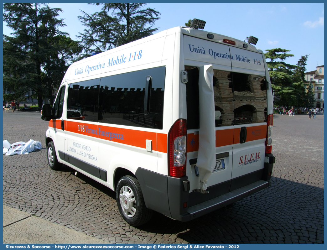 -
SUEM 118 Verona Emergenza
Azienda ULSS 9 - Scaligera
Fiat Ducato III serie
Allestitore Mariani Fratelli S.r.l.
(variante)
Parole chiave: 118;Verona;Emergenza;SUEM;S.U.E.M.;Fiat;Ducato;Mariani Fratelli