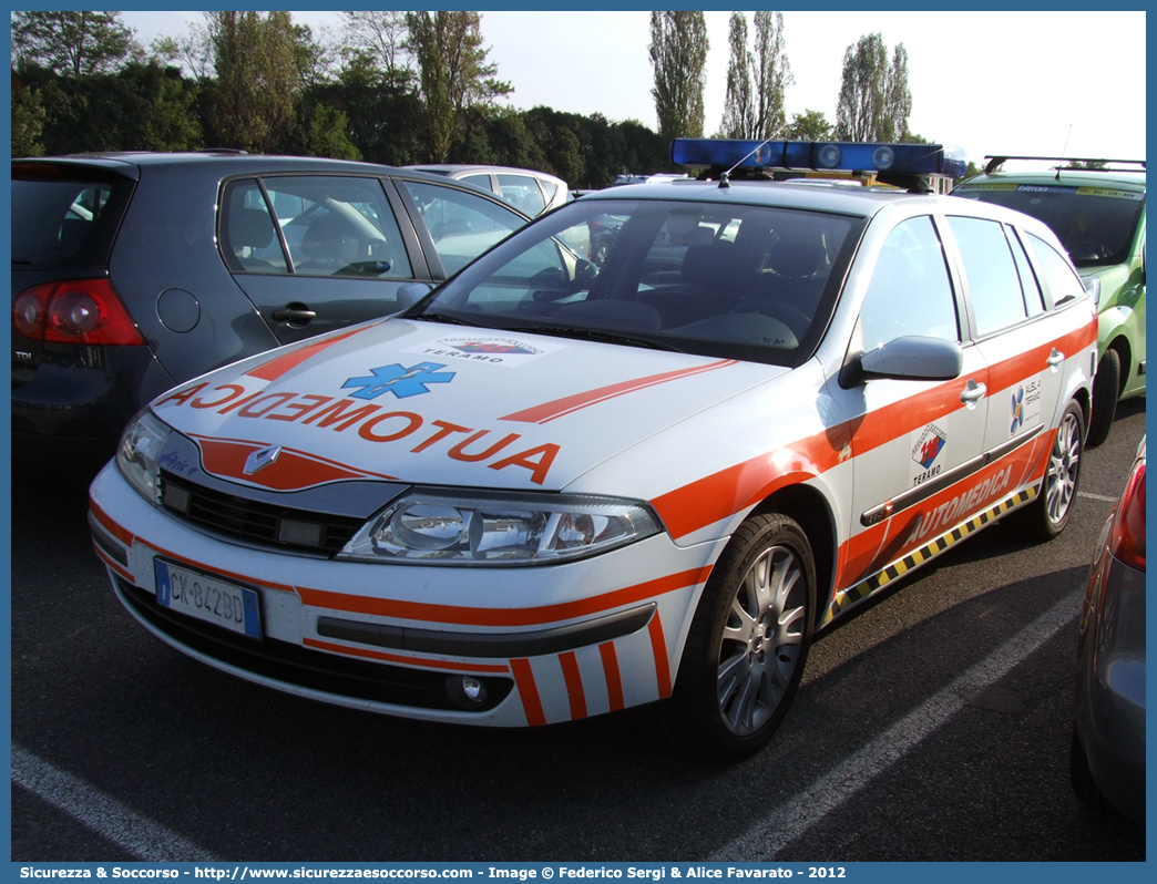 106
118 Teramo
Renault Laguna GrandTour
Allestitore Aricar S.p.A.
Parole chiave: 118;Teramo;Automedica;Renault;Laguna;GrandTour;Aricar