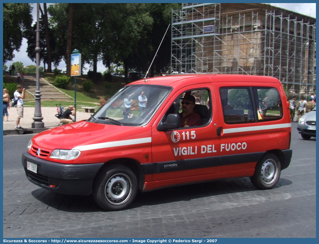 VF 19970
Corpo Nazionale Vigili del Fuoco
Citroen Berlingo I serie
Parole chiave: VF;V.F.;VVF;V.V.F.;Corpo;Nazionale;Vigili del Fuoco;Vigili;Fuoco;Astra;Citroen;Berlingo