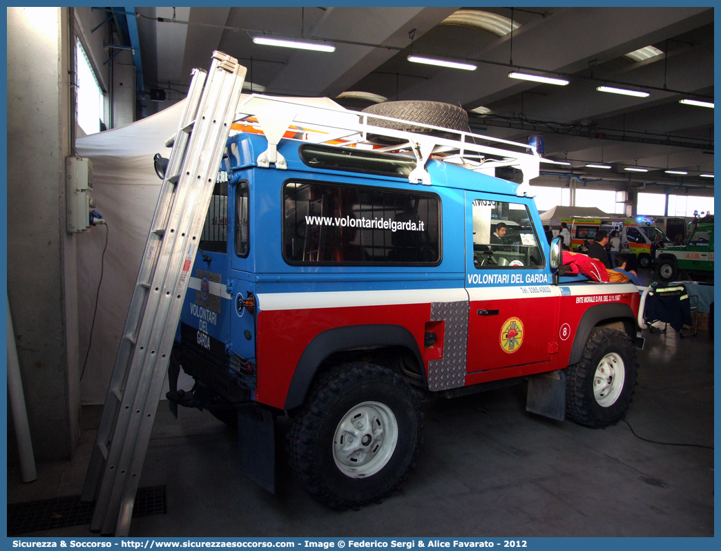 Volga 8
Volontari del Garda
Land Rover Defender 90
Parole chiave: Volontari;Garda;Protezione;Civile;Land Rover;Defender;90