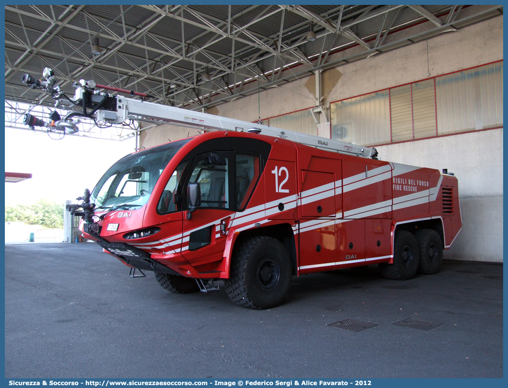 VF 25404
Corpo Nazionale Vigili del Fuoco
Nucleo Aeroportuale
Oshkosh Bai Striker E
Parole chiave: VVF;V.V.F.;Corpo;Nazionale;Vigili;del;Fuoco;Oshkosh;Striker E;Aeroportuale