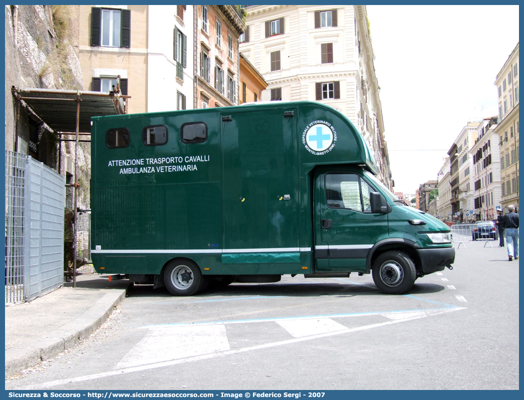 EI CH822
Esercito Italiano
Sanità Militare
Ospedale Veterinario Militare
Iveco Daily 50C15 III serie
Parole chiave: EI;E.I.;Esercito;Italiano;Sanità;Militare;Iveco;Daily;50C15