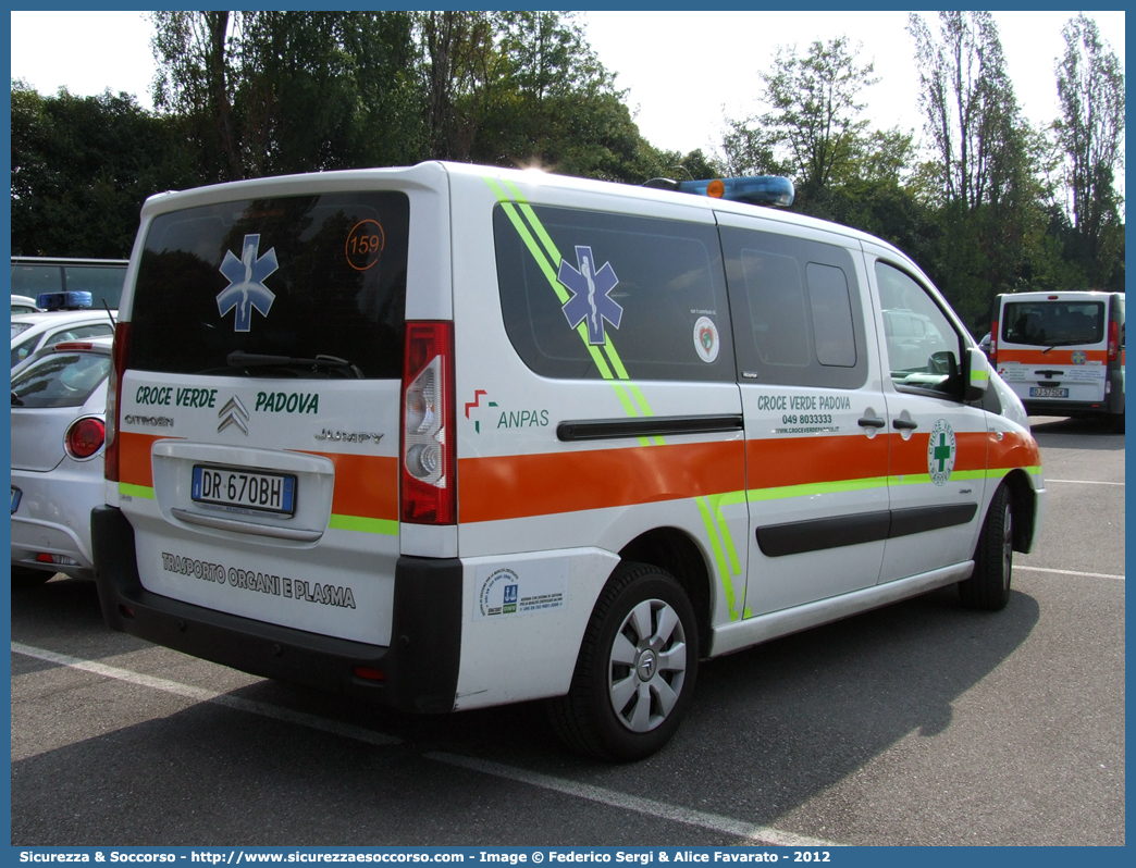 159
Pia Opera Croce Verde Padova
Citroen Jumpy II serie
Allestitore Carrozzeria Battiston
Parole chiave: Pia Opera;Croce Verde;Padova;Citroen;Jumpy;Battiston;Trasporto;Organi;Equipe;Espianti