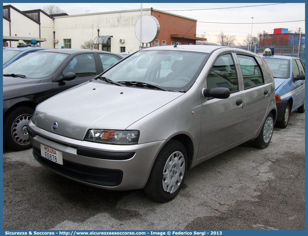 Polizia E6878
Polizia di Stato
Fiat Punto II serie
Parole chiave: Polizia di Stato;Polizia;PS;Fiat;Punto;E6878