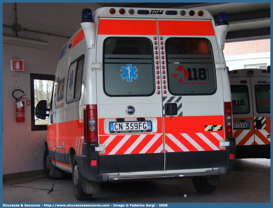 BO 2514
118 Bologna Soccorso
Fiat Ducato II serie restyling
Parole chiave: 118;Bologna;Soccorso;Ambulanza;Fiat;Ducato