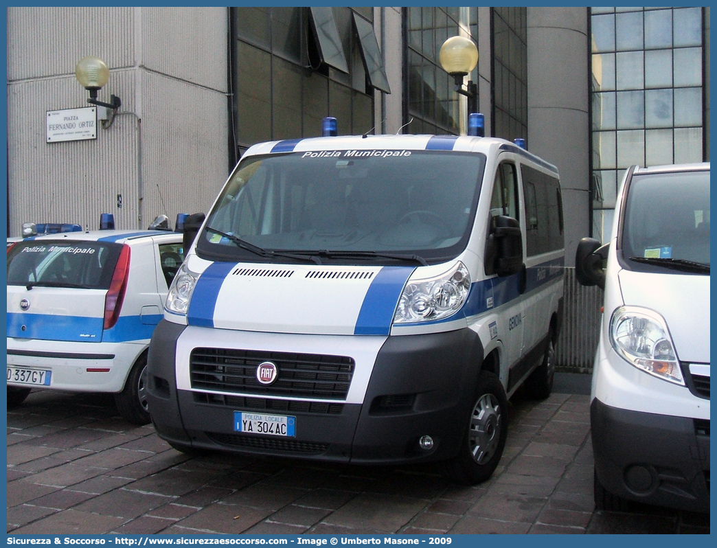 Polizia Locale YA304AC
Polizia Municipale
Comune di Genova
Fiat Ducato III serie
Parole chiave: Polizia;Locale;Municipale;Genova;Fiat;Ducato;YA304AC;YA 304 AC