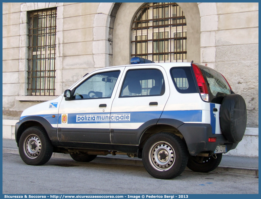 -
Polizia Municipale
Comune di Trieste
Daihatsu Terios I serie
Parole chiave: PL;PM;P.L.;P.M.;Polizia;Locale;Municipale;Trieste;Daihatsu;Terios