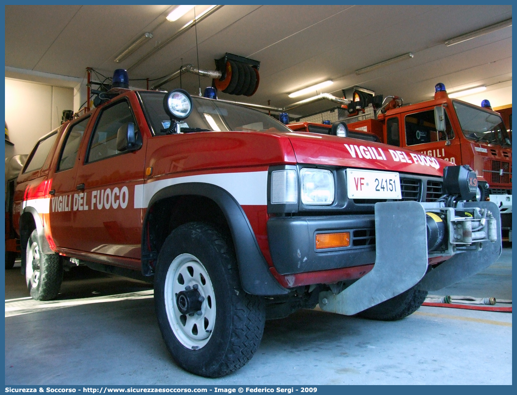 VF 24151
Corpo Nazionale Vigili del Fuoco
Nissan Pick Up
Parole chiave: Corpo;Nazionale;Vigili del Fuoco;Vigili;Fuoco;Nissan;Pick Up