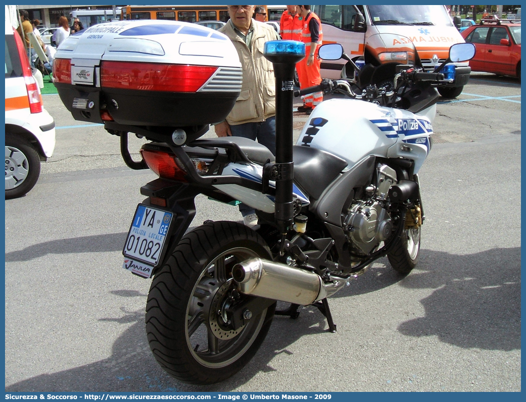 Polizia Locale YA01082
Polizia Municipale
Comune di Genova
Honda CBF600S
Parole chiave: Polizia;Municipale;Locale;Genova;Honda;CBF600S;YA01082