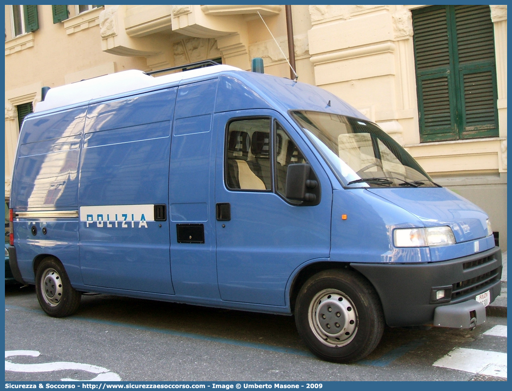 Polizia D6301
Polizia di Stato
Artificieri Antisabotaggio
Fiat Ducato II serie
Parole chiave: D6301;PS;P.S.;Polizia;Stato;Polizia di Stato;Artificieri;Antisabotaggio;Fiat;Ducato