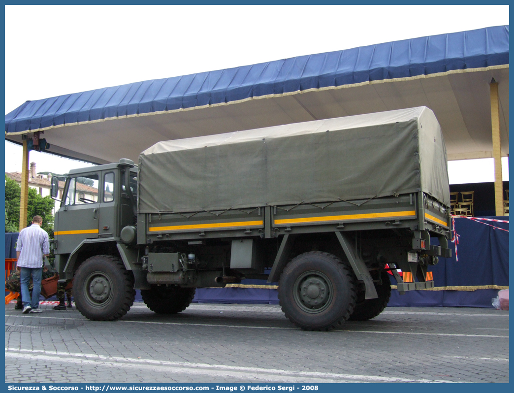 EI AA085
Esercito Italiano
Iveco ACM 80
Parole chiave: EI;E.I.;Esercito;Italiano;Mezzi;da;Cantiere;Trasporto;Materiali;Supporto;Logistico;Iveco;ACM;80