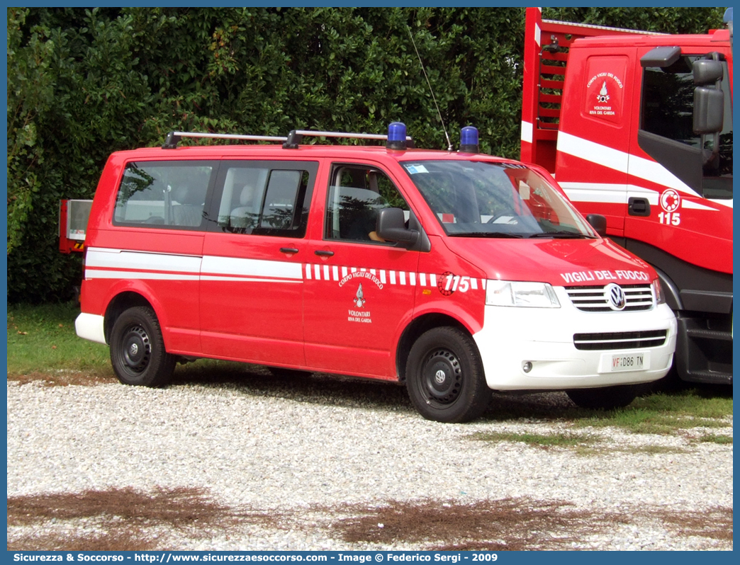 VF D86TN
Corpo Vigili del Fuoco Volontari Riva del Garda
Volkswagen Transporter T5
Parole chiave: VF;V.F.;Vigili del Fuoco;Vigili;Fuoco;Volontari;Riva del Garda;Volkswagen;Transporter;T5;D86TN