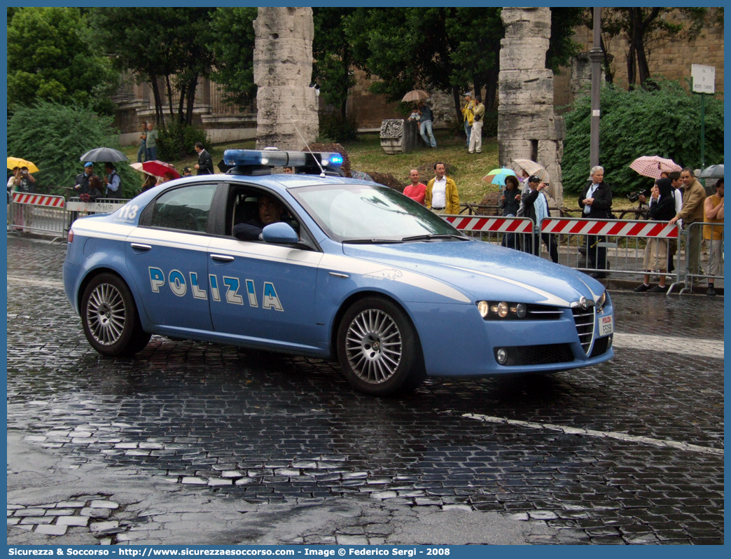 Polizia F5359
Polizia di Stato 
Squadra Volante
Alfa Romeo 159
Parole chiave: PS;P.S.;Polizia;di;Stato;Pubblica;Sicurezza;Squadra;Volante;Alfa;Romeo;159