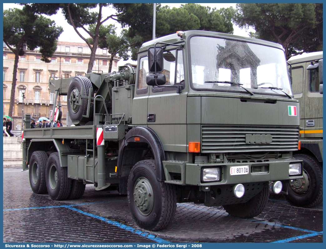 EI 801DA
Esercito Italiano
Fiat Iveco 260F35
Allestitore Isoli S.p.A.
Parole chiave: EI;E.I.;Esercito;Italiano;Mezzi da Cantiere;Trasporto Materiali;Supporto Logistico;Iveco;260F35;Isoli