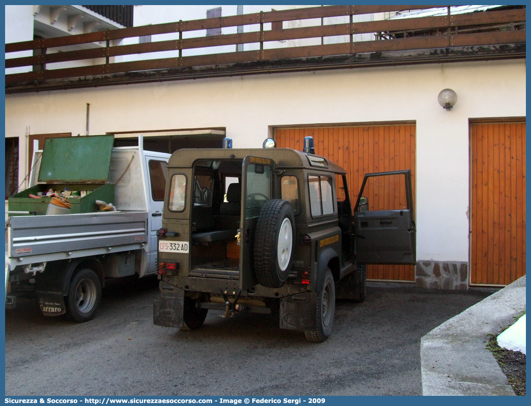 CFS 332AD
Corpo Forestale dello Stato
Land Rover Defender 90
Parole chiave: Corpo;Forestale;Stato;Corpo Forestale dello Stato;CFS;C.F.S.;Land Rover;Defender;90