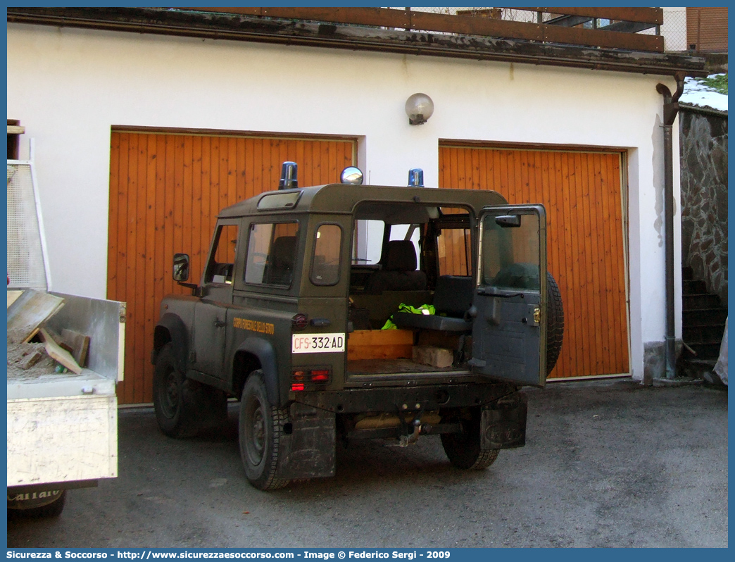 CFS 332AD
Corpo Forestale dello Stato
Land Rover Defender 90
Parole chiave: Corpo;Forestale;Stato;Corpo Forestale dello Stato;CFS;C.F.S.;Land Rover;Defender;90