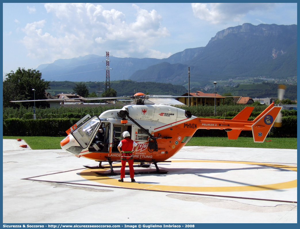 I-HVEN
118 Alto Adige
EuroCopter BK117C1
PELIKAN 2
Base di Bressanone
Parole chiave: 118;Alto Adige;Bolzano;Bressanone;EuroCopter;BK117;BK;117;I-HVEN;Pelikan 2;Pelikan2;Elicottero;Elisoccorso