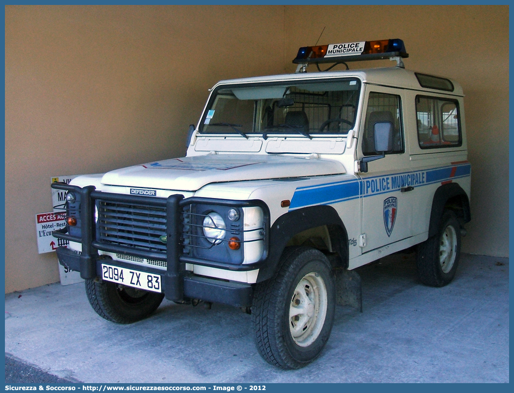 -
République Française
Police Municipale Ramatuelle
Land Rover Defender 90
Parole chiave: Repubblica;Francese;République;Française;Police;Municipale;Land;Rover;Defender;90;Ramatuelle