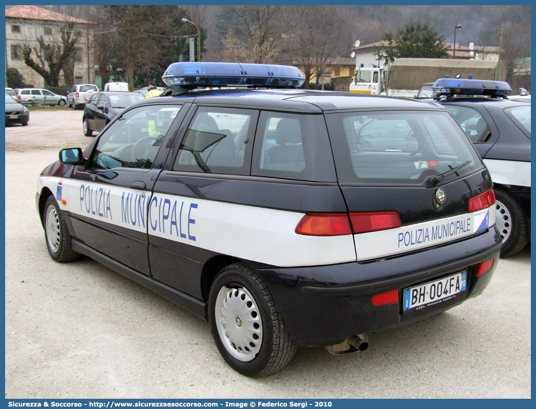 -
Polizia Municipale
Comune di Montegrotto Terme
Alfa Romeo 145
Parole chiave: Polizia;Locale;Municipale;Montegrotto Terme;Alfa Romeo;145