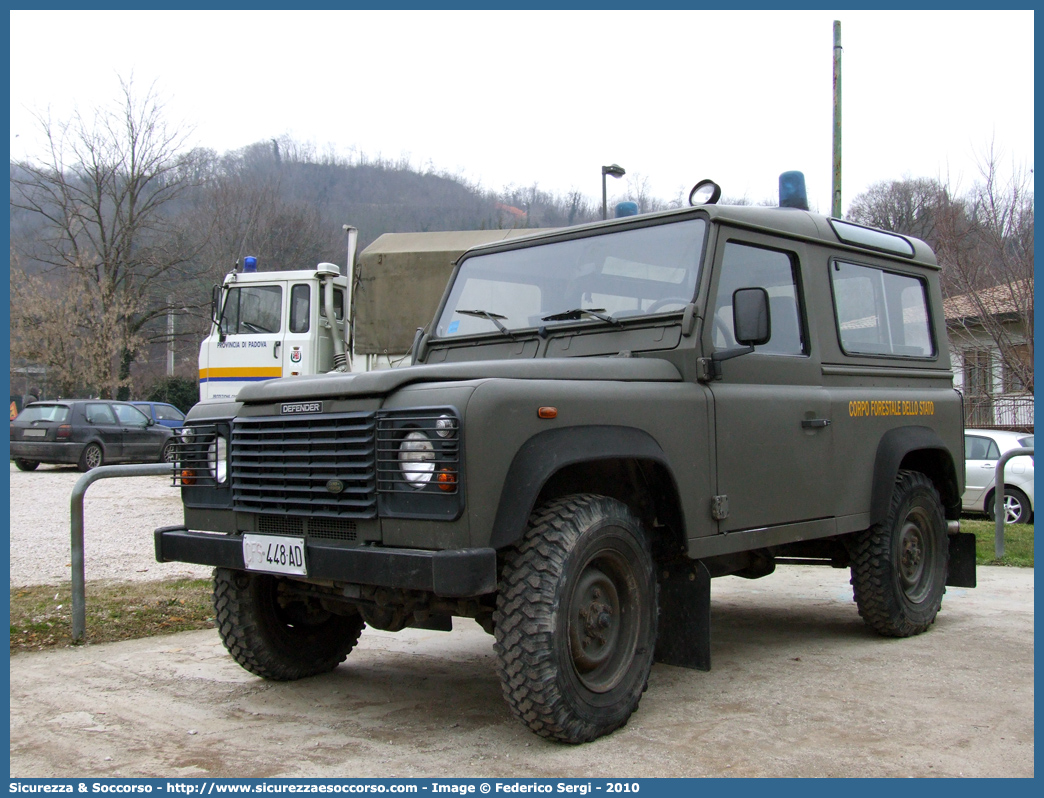 CFS 448AD
Corpo Forestale dello Stato
Land Rover Defender 90
Parole chiave: Corpo;Forestale;Stato;Corpo Forestale dello Stato;CFS;C.F.S.;Land Rover;Defender;90