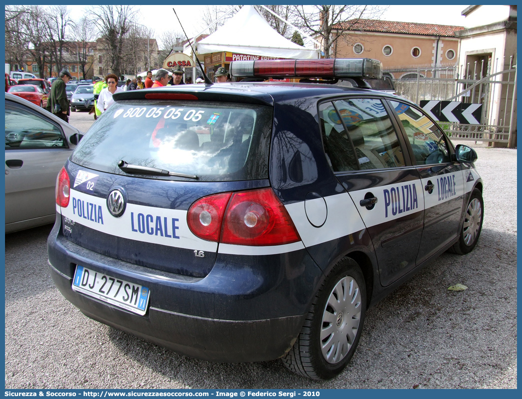 -
Polizia Locale
Unione Comuni Caldogno,
Costabissara e Isola Vicentina
Volkswagen Golf V serie
Parole chiave: Polizia;Locale;Municipale;Isola Vicentina;Costabissara;Caldogno;Volkswagen;Golf