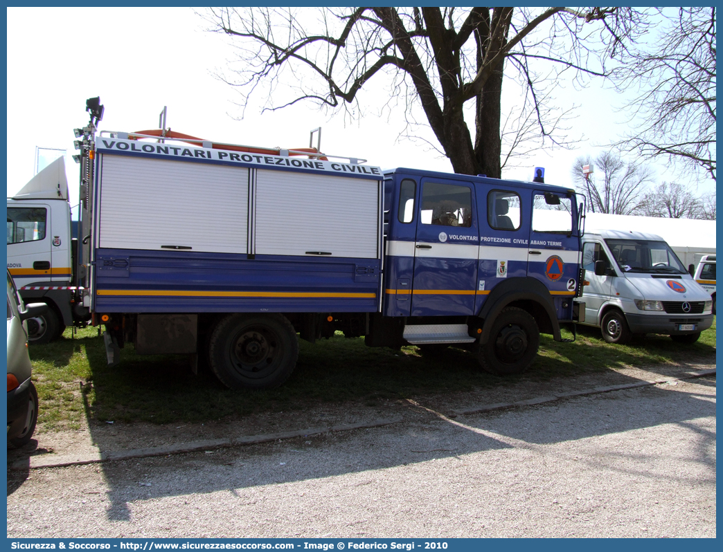 2
Protezione Civile
Comune di Abano Terme
Iveco Magirus 90-16
(variante)
Parole chiave: PC;P.C.;Protezione Civile;Abano Terme;Iveco;Magirus;90-16