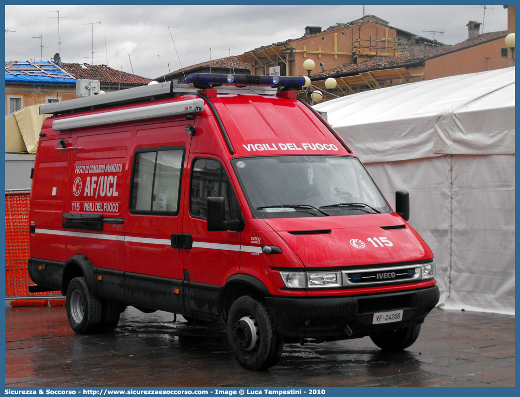 VF 24206
Corpo Nazionale Vigili del Fuoco
Iveco Daily 60C17 III serie
Allestitore Magirus Thales
Parole chiave: Corpo;Nazionale;Vigili del Fuoco;Vigili;Fuoco;AutoFurgone;Unità;Unita;Comando;Crisi;Locale;Logistico;Posto;Avanzato;AF/UCL;AF;UCL;Iveco;Daily;60C17;Magirus;Thales;VF;24206