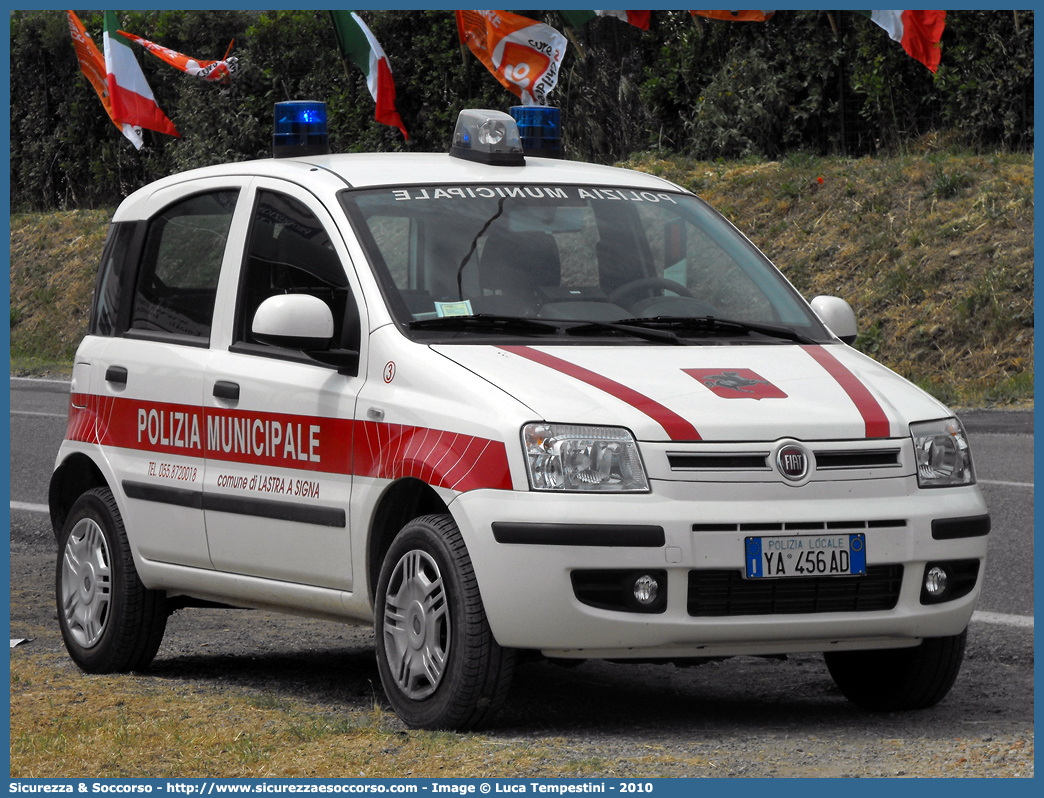 Polizia Locale YA456AD
Polizia Municipale
Comune di Lastra a Signa
Fiat Nuova Panda
Parole chiave: Polizia;Locale;Municipale;Lastra a Signa;Fiat;Nuova Panda;YA456AD