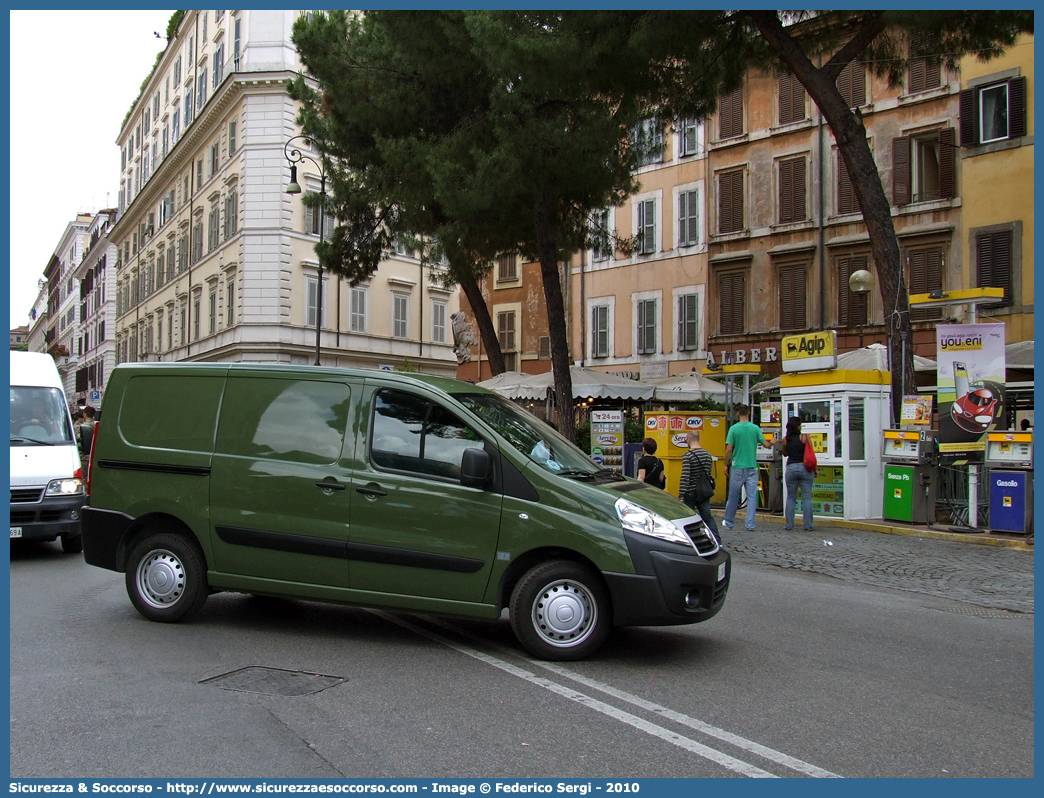 EI CN028
Esercito Italiano
Fiat Scudo IV serie
Parole chiave: EI;E.I.;Esercito;Italiano;Mezzi;da;Cantiere;Trasporto;Materiali;Supporto;Logistico;Fiat;Scudo