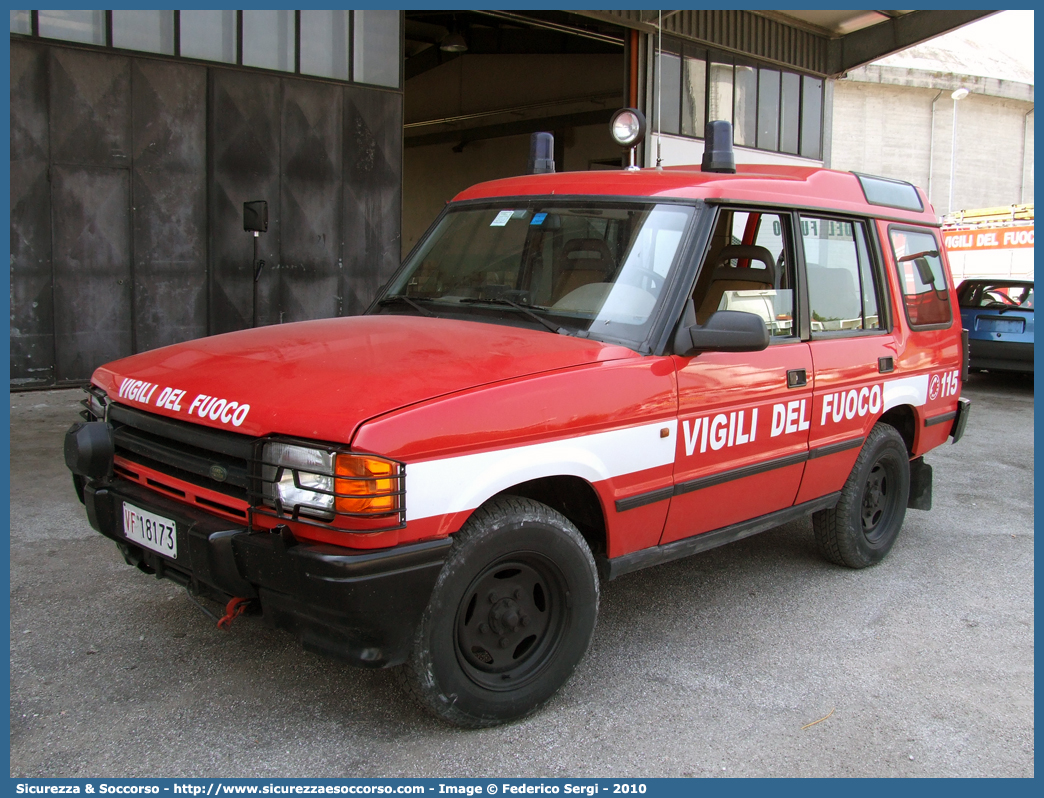 VF 18173
Corpo Nazionale Vigili del Fuoco
Land Rover Discovery I serie restyling
(variante)
Parole chiave: VF;V.F.;VVF;V.V.F;Corpo;Nazionale;Vigili del Fuoco;Vigili;Fuoco;Land Rover;Discovery