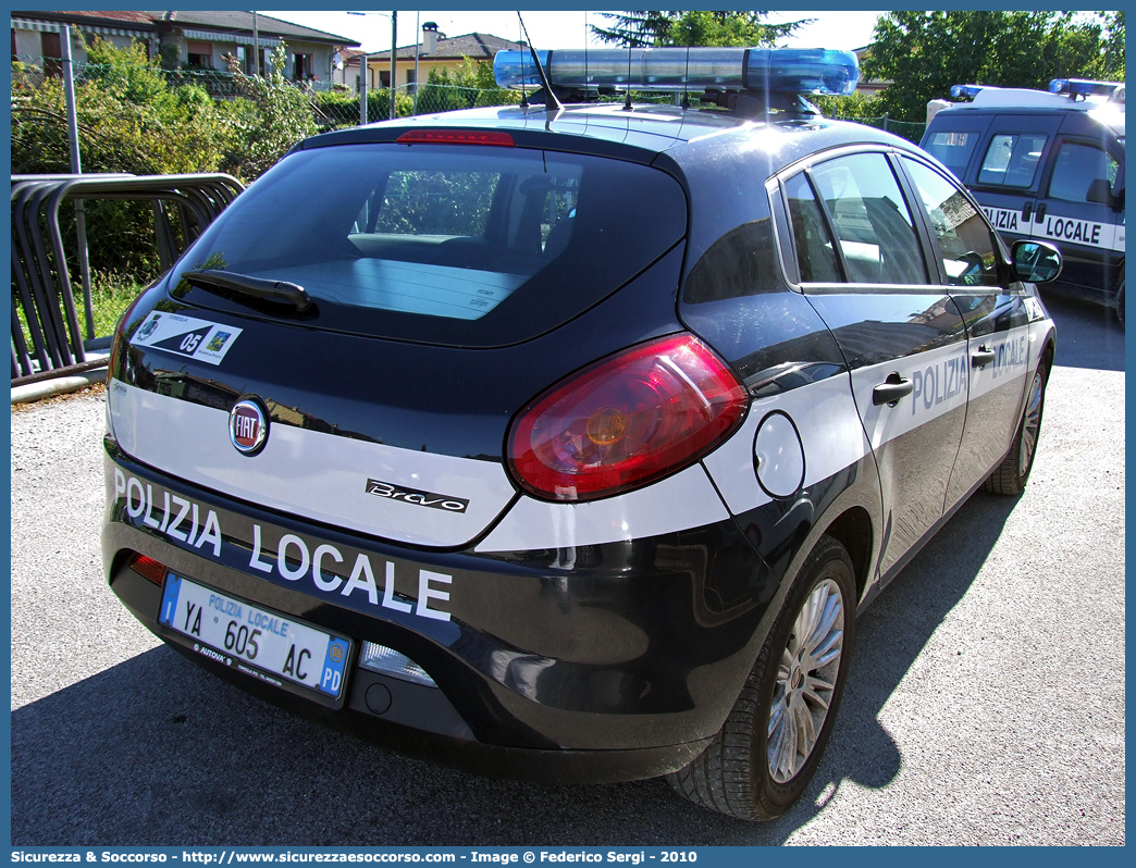 Polizia Locale YA605AC
Polizia Locale
Comune di Torreglia
Fiat Nuova Bravo
Parole chiave: Polizia;Locale;Municipale;Torreglia;Fiat;Nuova Bravo;YA605AC