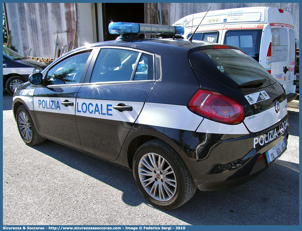 Polizia Locale YA605AC
Polizia Locale
Comune di Torreglia
Fiat Nuova Bravo
Parole chiave: Polizia;Locale;Municipale;Torreglia;Fiat;Nuova Bravo;YA605AC