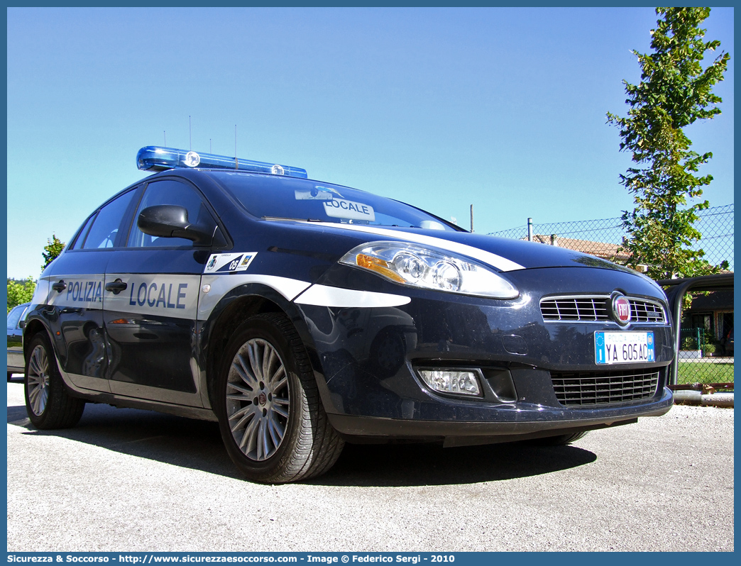 Polizia Locale YA605AC
Polizia Locale
Comune di Torreglia
Fiat Nuova Bravo
Parole chiave: Polizia;Locale;Municipale;Torreglia;Fiat;Nuova Bravo;YA605AC