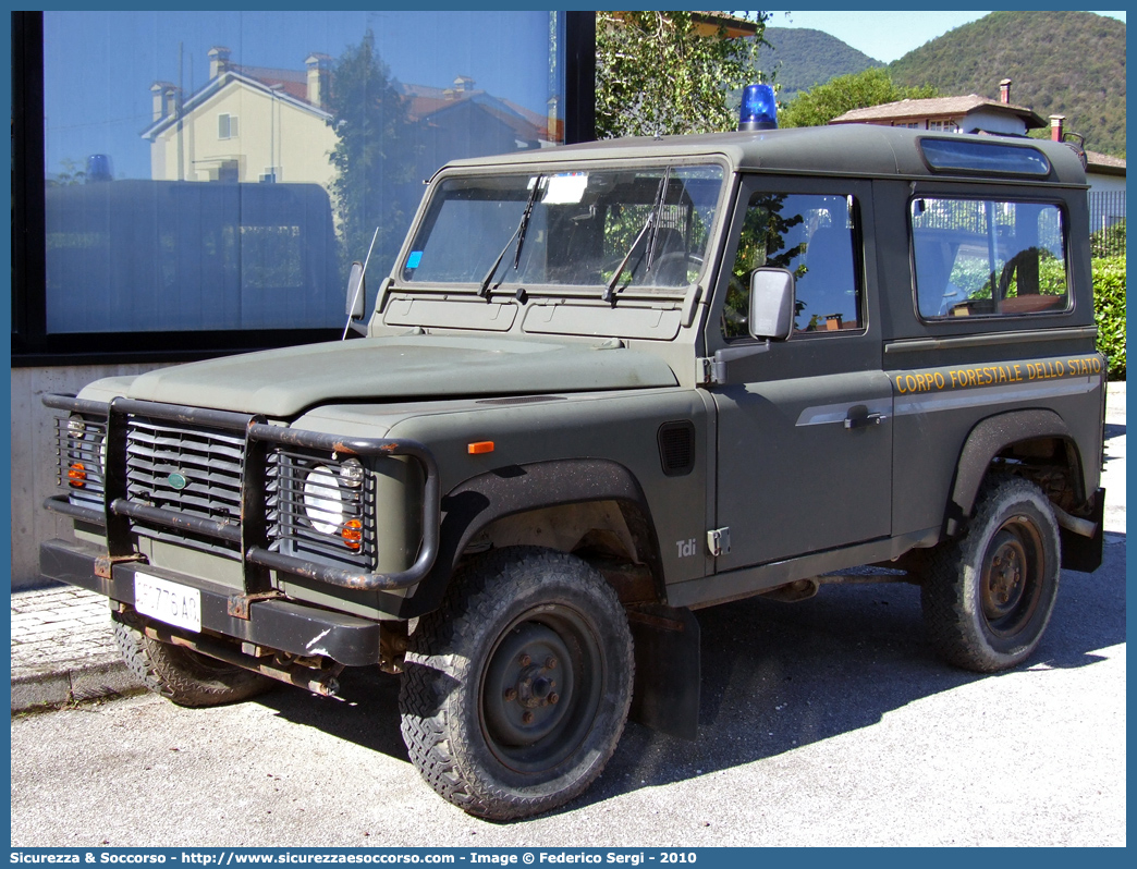 CFS 776AB
Corpo Forestale dello Stato
Land Rover Defender 90
Parole chiave: Corpo;Forestale;Stato;Corpo Forestale dello Stato;CFS;C.F.S.;Land Rover;Defender;90