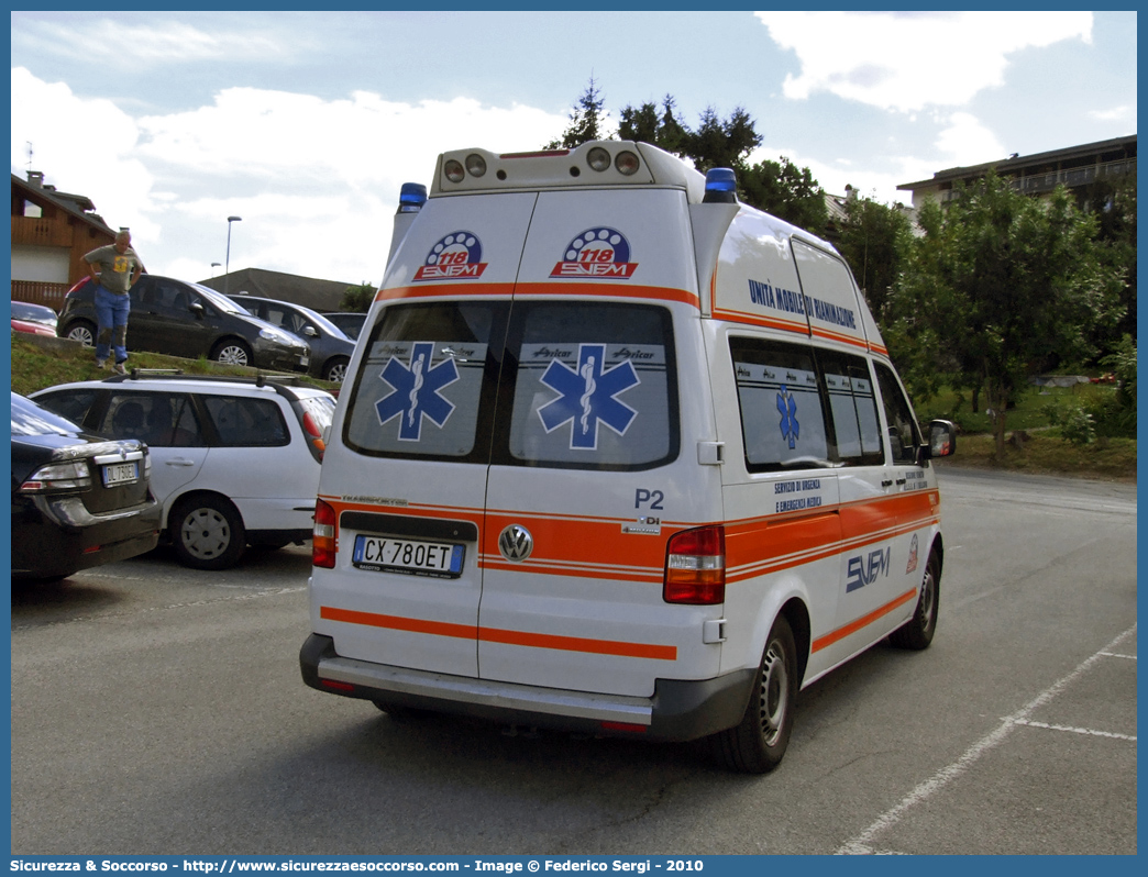 PAPA 2
SUEM 118 Belluno
Azienda ULSS 1 - Dolomiti
Pieve di Cadore
Volkswagen Transporter T5
Allestitore Aricar S.p.A.
Parole chiave: 118;SUEM;S.U.E.M.;Belluno;Pieve di Cadore;Ambulanza;Volkswagen;Transporter;T5;Aricar