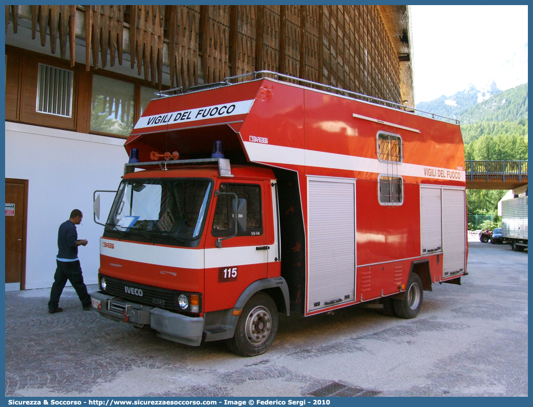 VF 15829
Corpo Nazionale Vigili del Fuoco
Iveco 95-14
Allestitore Baribbi S.p.A.
Parole chiave: VVF;V.V.F.;Corpo;Nazionale;Vigili;del;Fuoco;Polilogistici;Polilogistico;Iveco;95-14;95;14;Baribbi