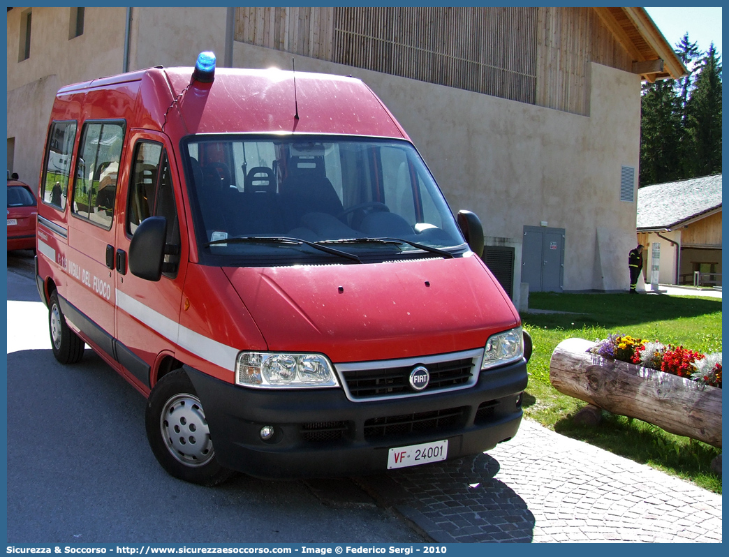 VF 24001
Corpo Nazionale Vigili del Fuoco
Fiat Ducato II serie restyling
Parole chiave: Corpo;Nazionale;Vigili del Fuoco;Vigili;Fuoco;Fiat;Ducato