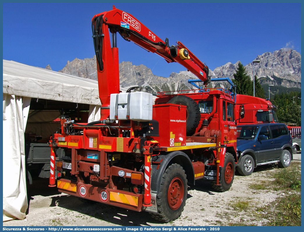 VF 25862
Corpo Nazionale Vigili del Fuoco
OM 75P
Allestitore Fassi Gru S.p.A.
Parole chiave: VF;V.F.;VVF;V.V.F.;Corpo;Nazionale;Vigili del Fuoco;Vigili;Fuoco;AutoScala;AS;Snorkel;OM;75P;Fassi