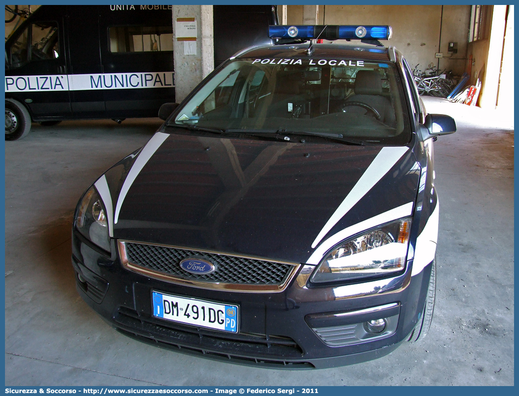 -
Polizia Locale
Consorzio Padova Ovest
Ford Focus Style Wagon I serie
Parole chiave: Polizia;Locale;Municipale;Padova Ovest;Cervarese Santa Croce;Mestrino;Rubano;Selvazzano Dentro;Veggiano;Ford;Focus;Style Wagon