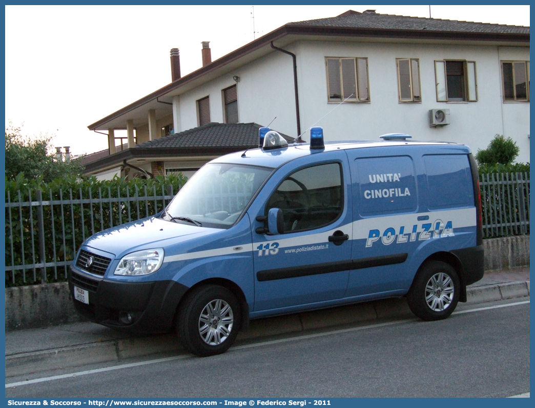 Polizia H1503
Polizia di Stato
Servizio Cinofili
Fiat Doblò I serie restyling
Parole chiave: PS;P.S.;Polizia;di;Stato;Pubblica;Sicurezza;Servizio;Cinofili;Fiat;Doblò;H1503