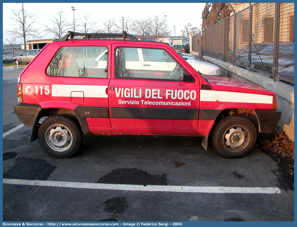 VF 21768
Corpo Nazionale Vigili del Fuoco
Nucleo Telecomunicazioni Radio
Fiat Panda 4x4 II serie
Parole chiave: Corpo;Nazionale;Vigili del Fuoco;Vigili;Fuoco;Fiat;Panda;Telecomunicazioni;Tele Comunicazioni;Radio