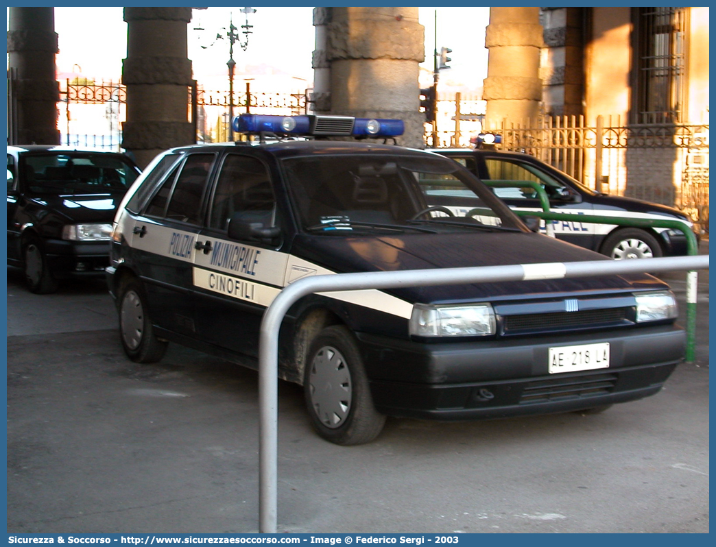 -
Polizia Municipale
Comune di Padova
Nucleo Cinofili
Fiat Tipo II serie
Parole chiave: Polizia;Locale;Municipale;Padova;Fiat;Tipo;Cinofili