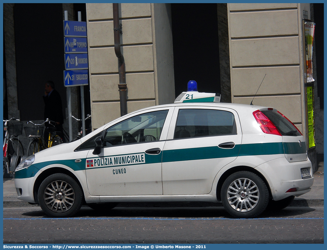 -
Polizia Municipale
Comune di Cuneo
Fiat Grande Punto
Parole chiave: Polizia;Locale;Municipale;Cuneo;Fiat;Grande Punto