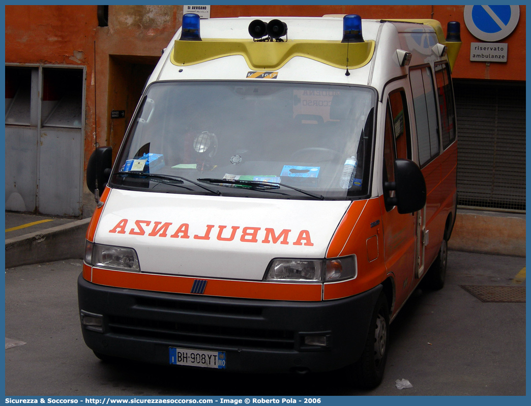 MO 1617
118 Modena Soccorso
Fiat Ducato II serie
Parole chiave: 118;Modena;Soccorso;Ambulanza;Fiat;Ducato