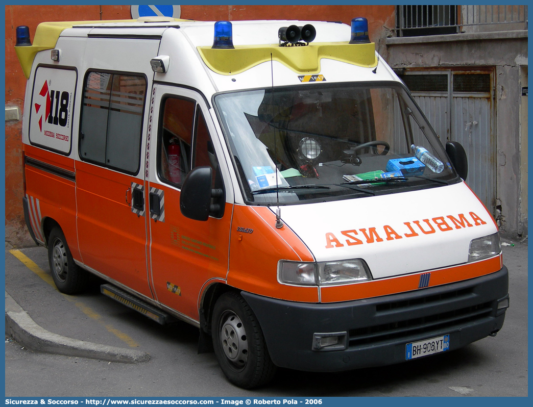 MO 1617
118 Modena Soccorso
Fiat Ducato II serie
Parole chiave: 118;Modena;Soccorso;Ambulanza;Fiat;Ducato