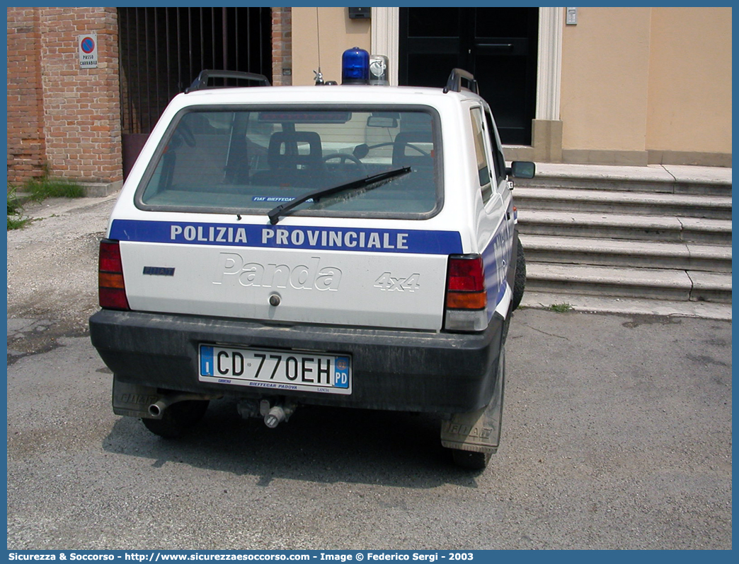 -
Polizia Provinciale
Provincia di Padova
Fiat Panda 4x4 II serie
Parole chiave: PL;P.L.;Polizia;Locale;Provinciale;Padova;Fiat;Panda