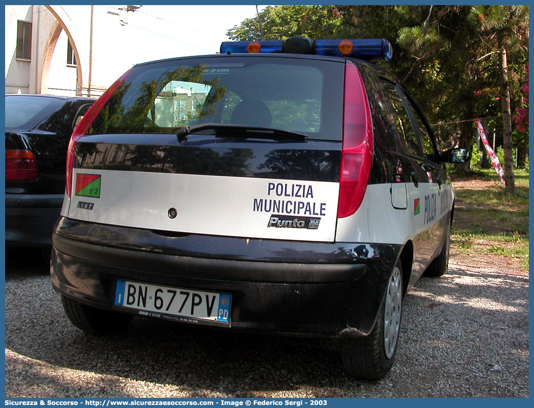 -
Polizia Municipale
Comune di Abano Terme
Fiat Punto II serie
Parole chiave: Polizia;Locale;Municipale;Abano Terme;Fiat;Punto